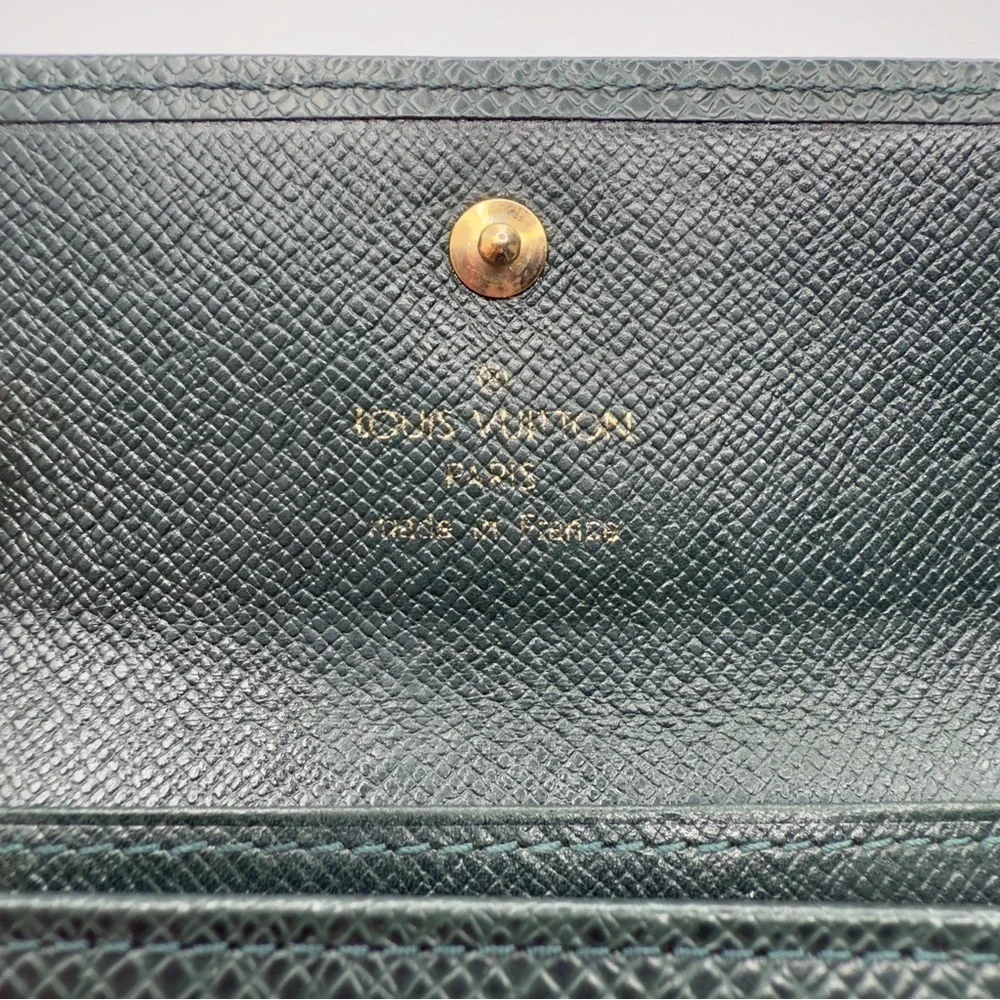 Louis Vuitton Vintage 4 Key Holder/Wallet | Taiga Green Leather | Unisex |